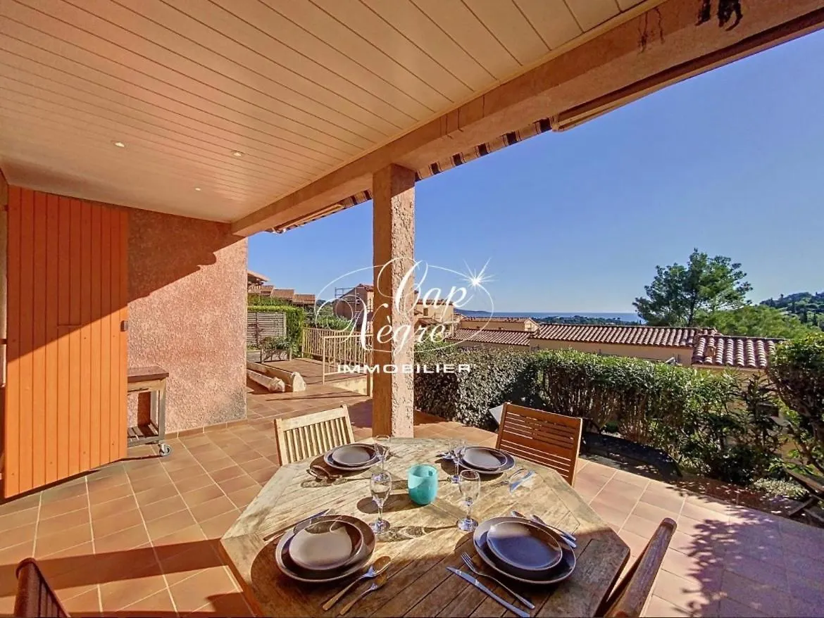 Terrasse De 30M2 Vue Mer Panoramique 1 Chambre Apartment Cavalaire-sur-Mer 0*,  France